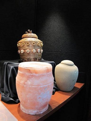 sealed urns